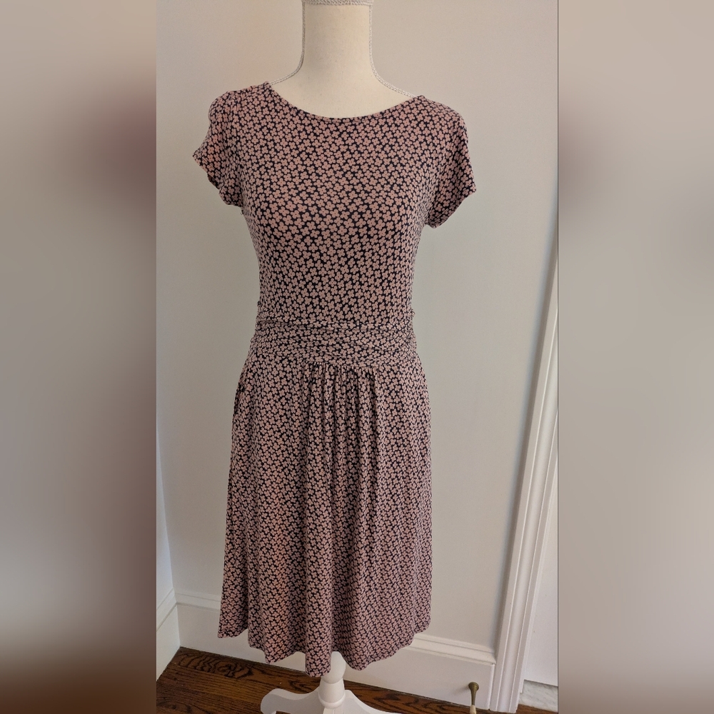 Boden Daisy Print Amelie Jersey Dress, Small Petite - Picture 2 of 10